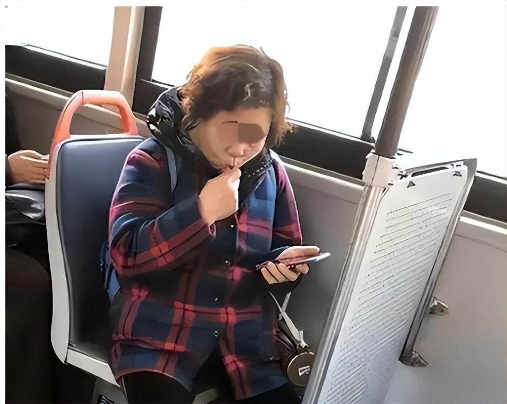 关于两肖赔多少的全方位解读，两肖赔多少深度解析，全方位解读揭秘真相